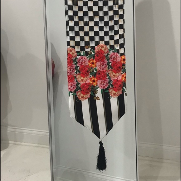 Table Runner / Courtley Check Pattern / Floral Accents / Tassles - Picture 2 of 6